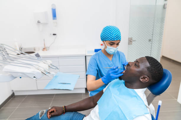 Best Dentist for Tooth Abscess  in Lauderdale, MN